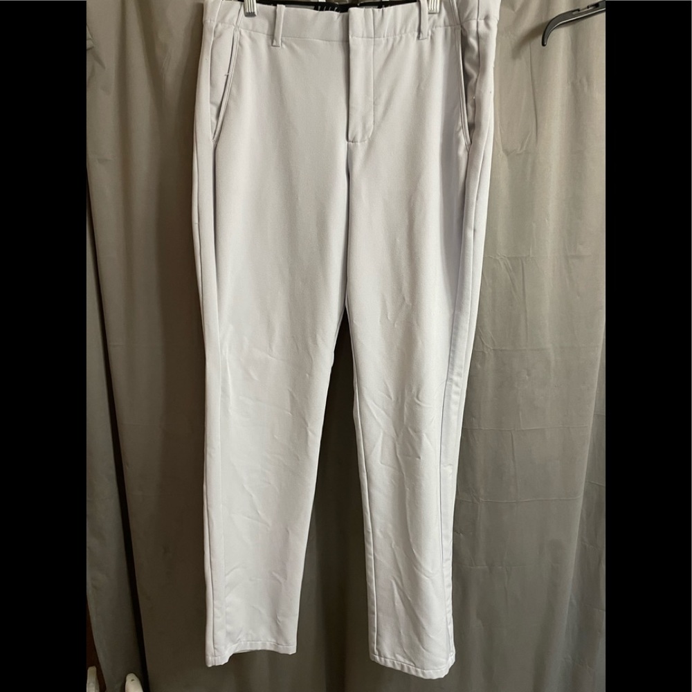 Nike golf pants. Sz 34x32 off white, super stretch and very comfortable. VGUC
